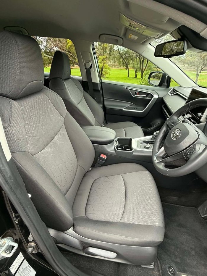 2024 Toyota RAV4 GXL