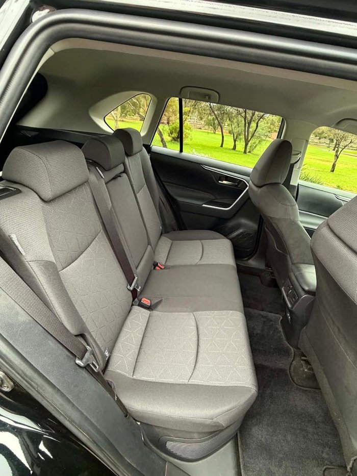 2024 Toyota RAV4 GXL