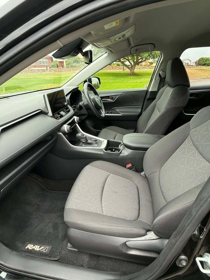 2024 Toyota RAV4 GXL