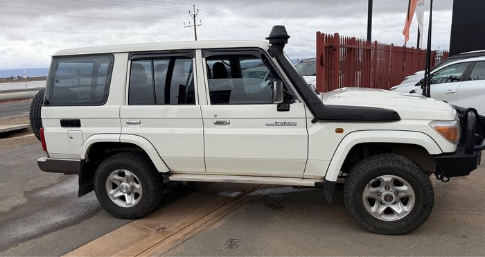 2022 Toyota Landcruiser GXL