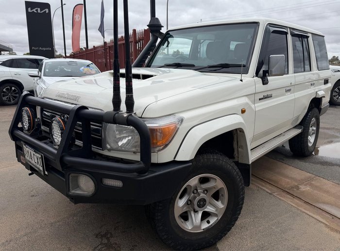 2022 Toyota Landcruiser GXL