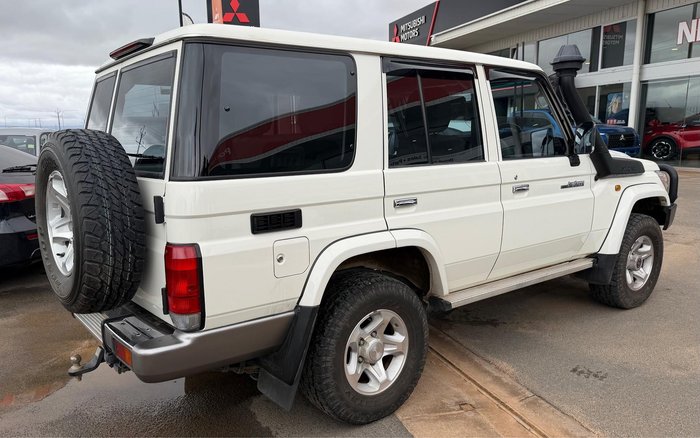 2022 Toyota Landcruiser GXL