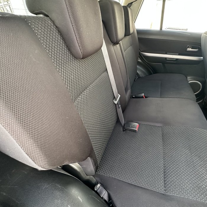 2011 Suzuki Grand Vitara (4x4)