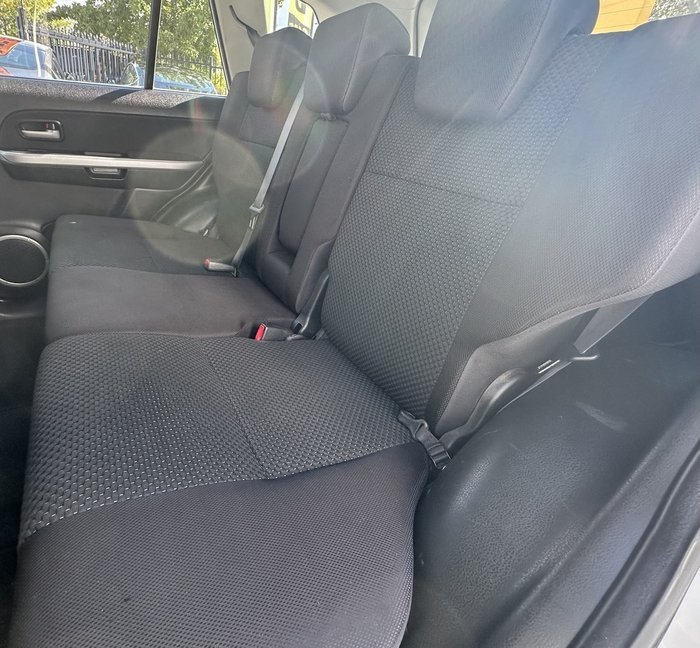 2011 Suzuki Grand Vitara (4x4)