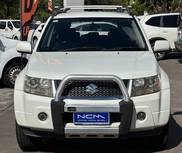 2011 Suzuki Grand Vitara (4x4)