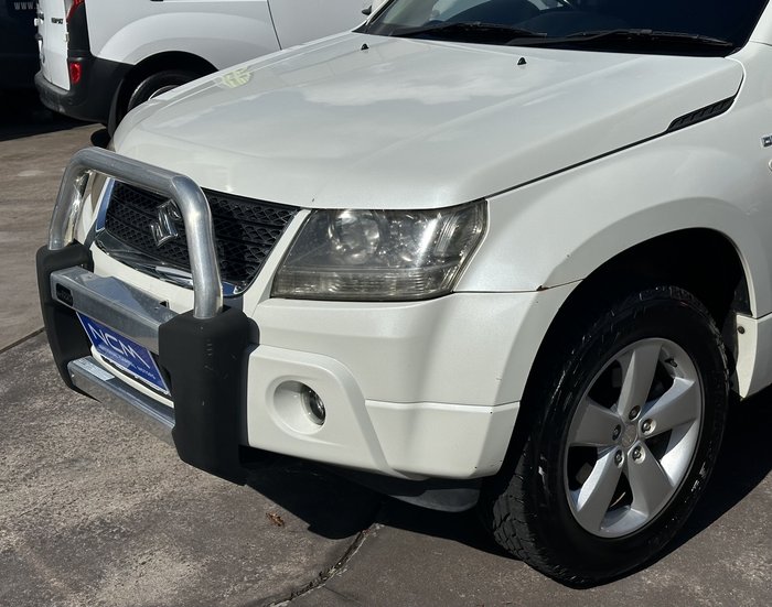 2011 Suzuki Grand Vitara (4x4)