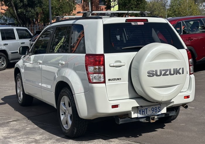2011 Suzuki Grand Vitara (4x4)