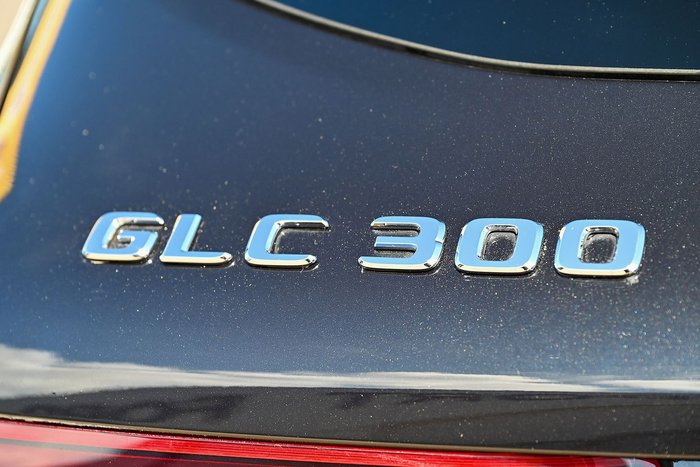 2020 Mercedes-Benz GLC-Class GLC300