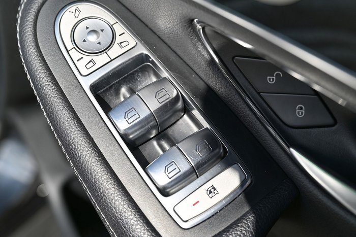 2020 Mercedes-Benz GLC-Class GLC300