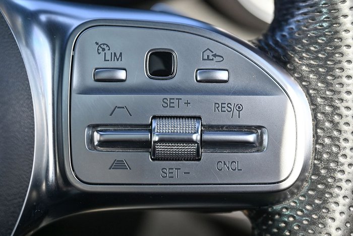 2020 Mercedes-Benz GLC-Class GLC300