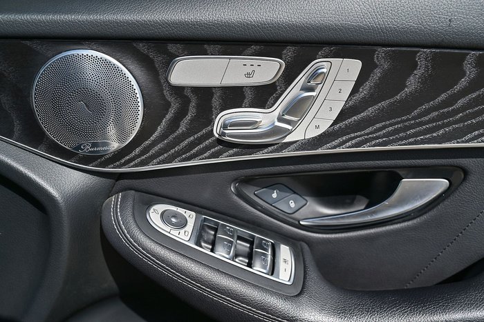 2020 Mercedes-Benz GLC-Class GLC300