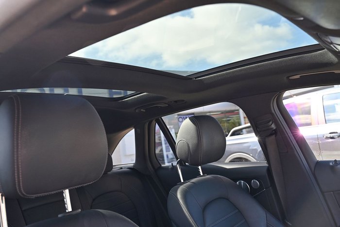 2020 Mercedes-Benz GLC-Class GLC300