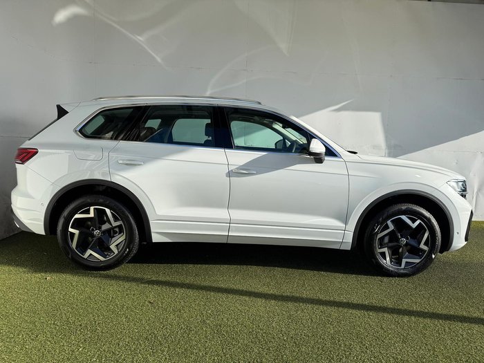 2025 Volkswagen Touareg 170TDI