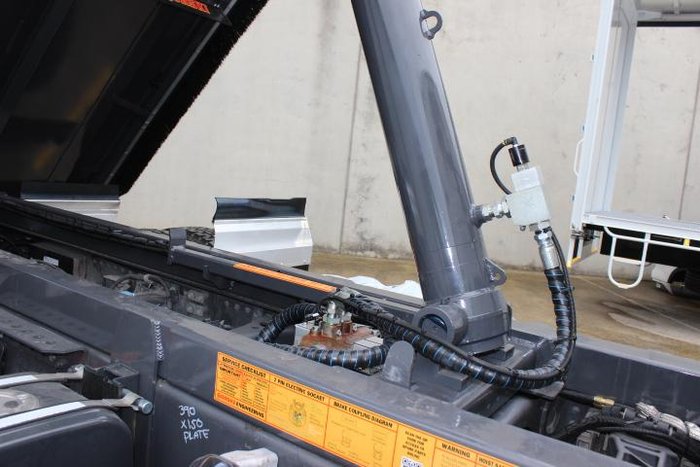 2017 Scania P Series P360 WHITE