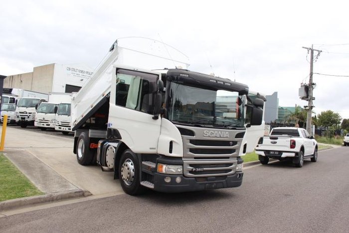 2017 Scania P Series P360 WHITE