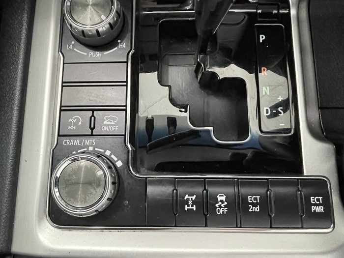 2019 Toyota Landcruiser VX