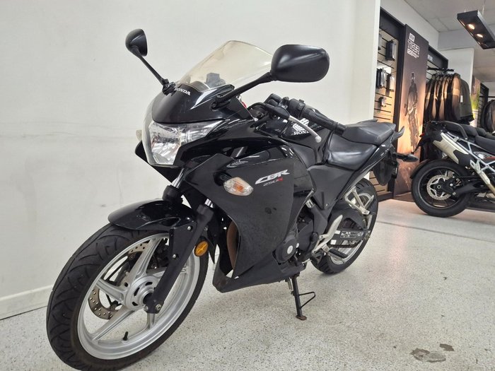 2011 Honda CBR250R Black