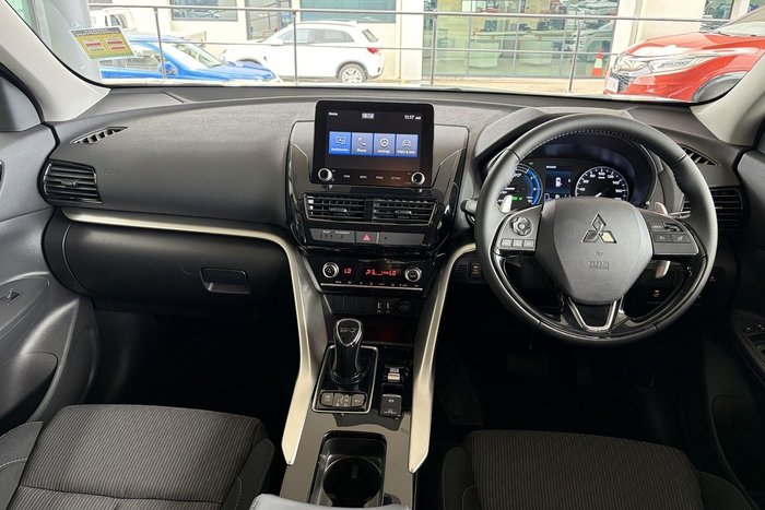 2024 Mitsubishi Eclipse Cross PHEV ES