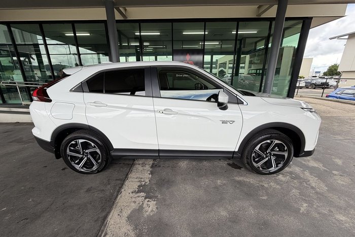 2024 Mitsubishi Eclipse Cross PHEV ES