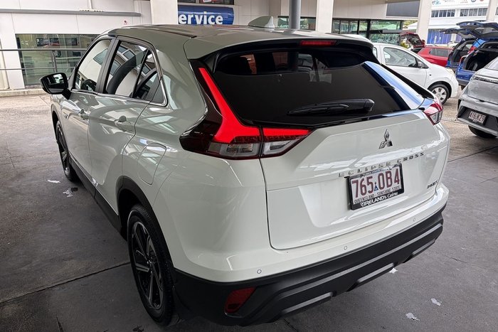 2024 Mitsubishi Eclipse Cross PHEV ES