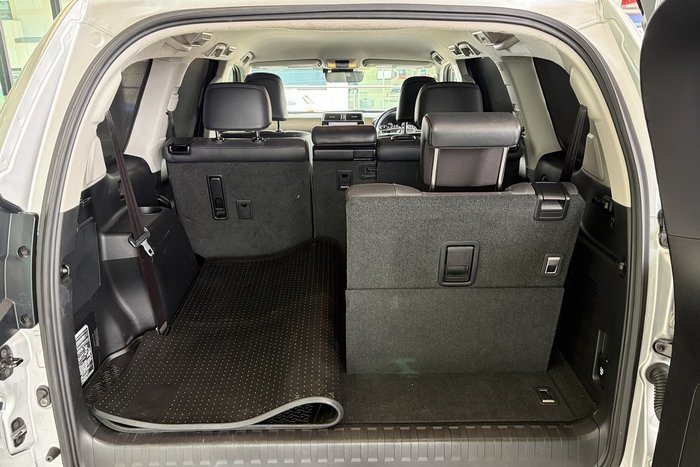 2021 Toyota Landcruiser Prado VX