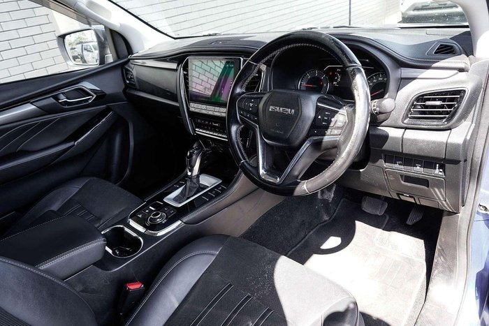 2021 Isuzu MU-X LS-T