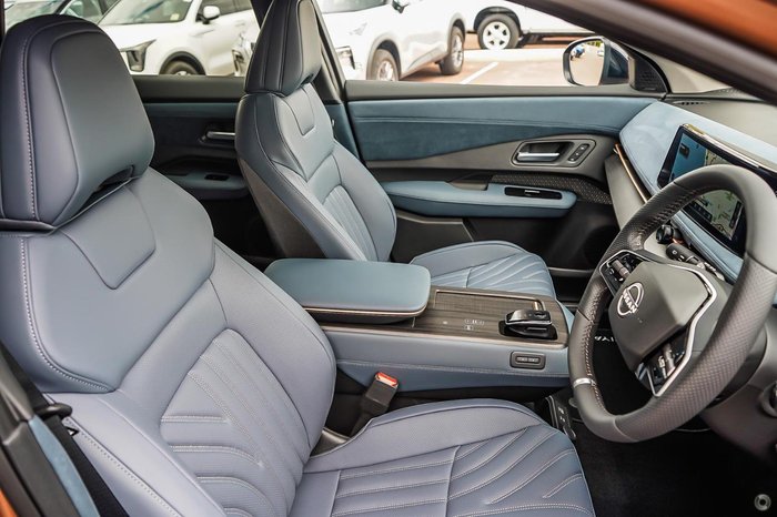 2025 Nissan Ariya Evolve FE0 MY25 Four Wheel Drive Akatsuki Copper/Black Roof