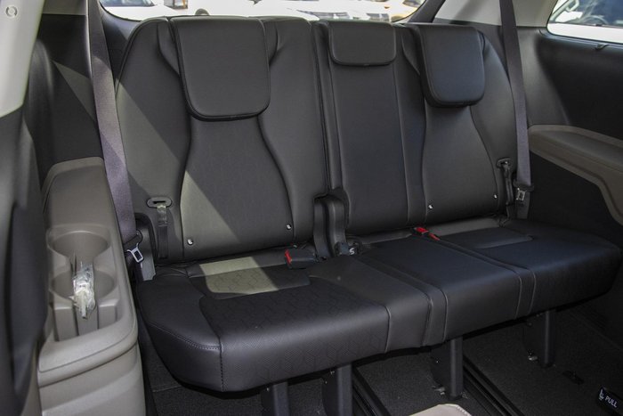 2025 Kia Carnival GT-Line HEV