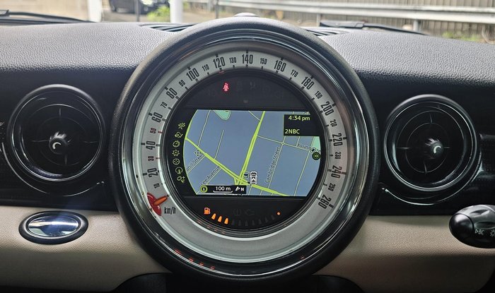 2013 MINI Hatch Cooper D Baker Street R56 LCI Pepper White