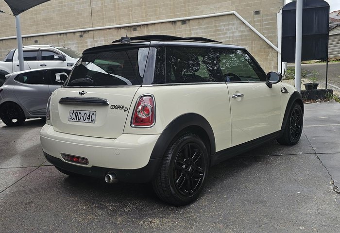 2013 MINI Hatch Cooper D Baker Street R56 LCI Pepper White