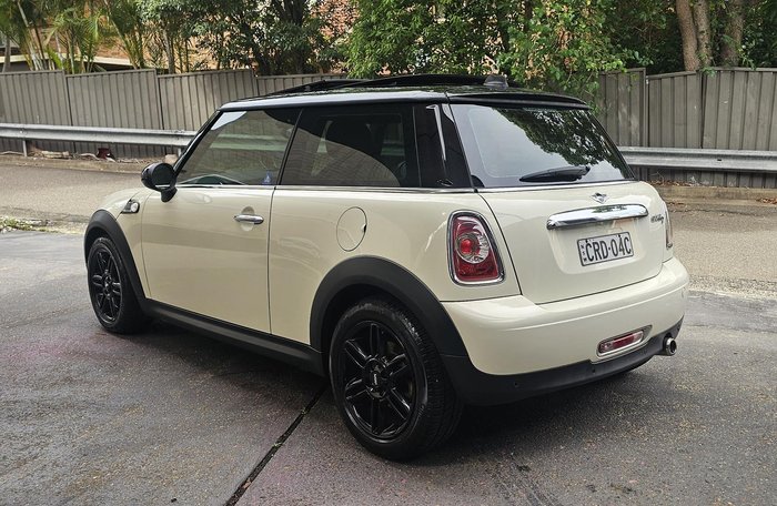 2013 MINI Hatch Cooper D Baker Street R56 LCI Pepper White