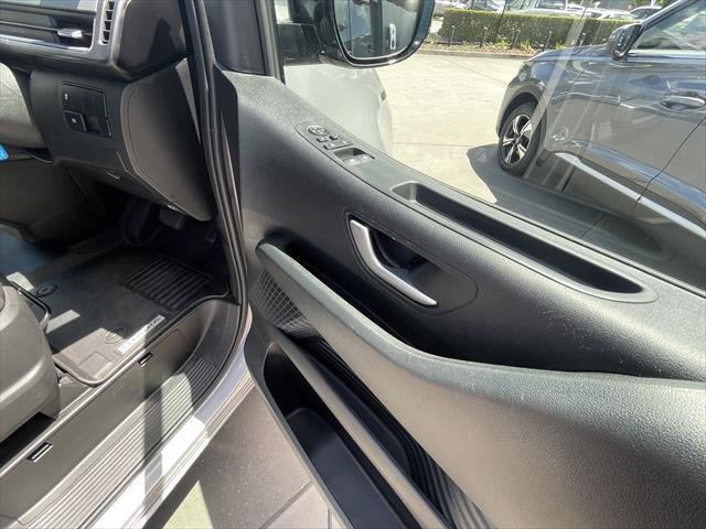 2024 Hyundai STARIA LOAD