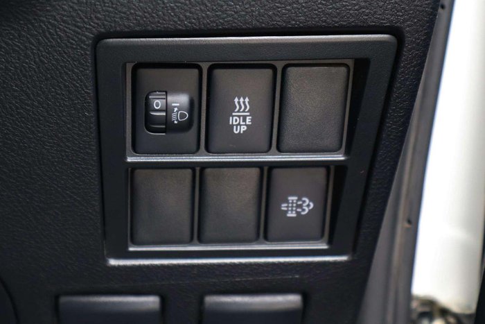 2022 Toyota Hilux SR