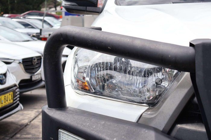 2022 Toyota Hilux SR