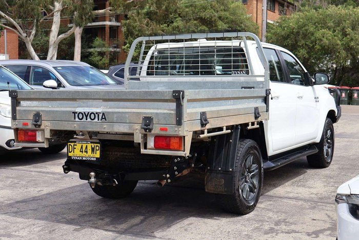 2022 Toyota Hilux SR