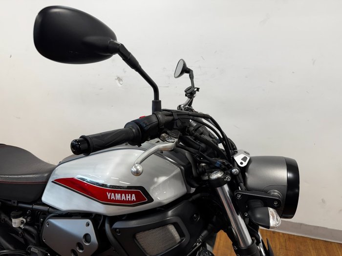 2019 Yamaha XSR700 SILVER