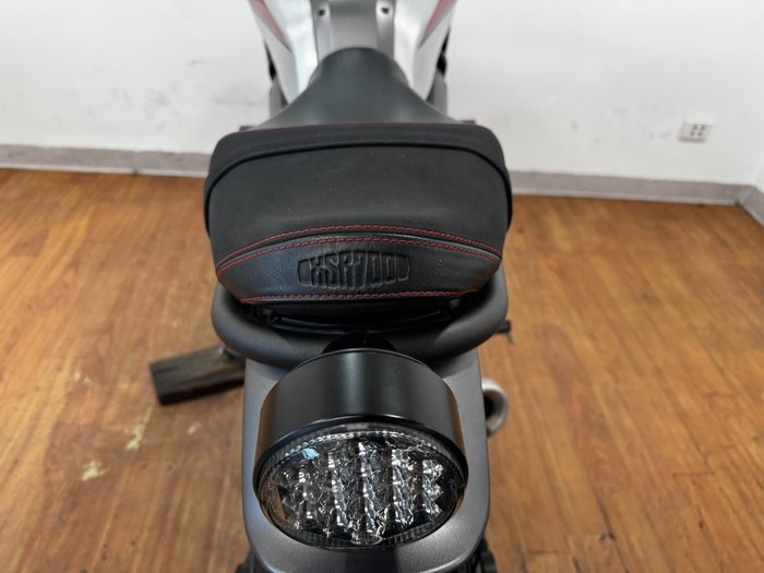 2019 Yamaha XSR700 SILVER