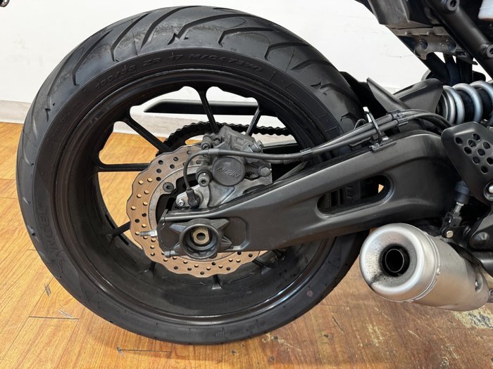 2019 Yamaha XSR700 SILVER