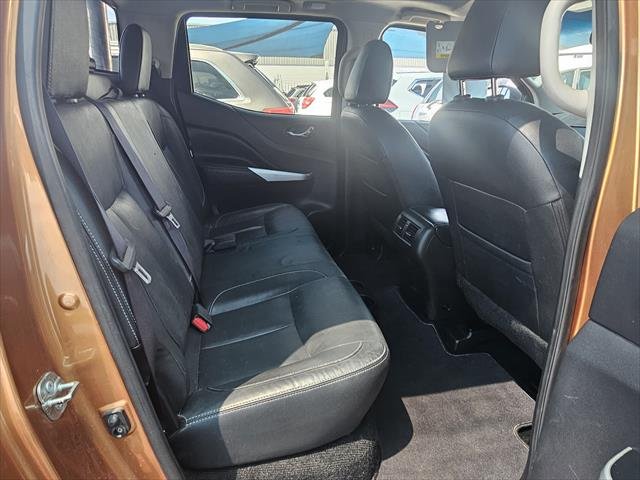 2015 Nissan Navara ST-X