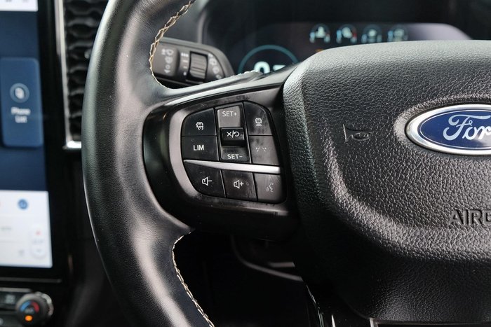 2023 Ford Everest Platinum