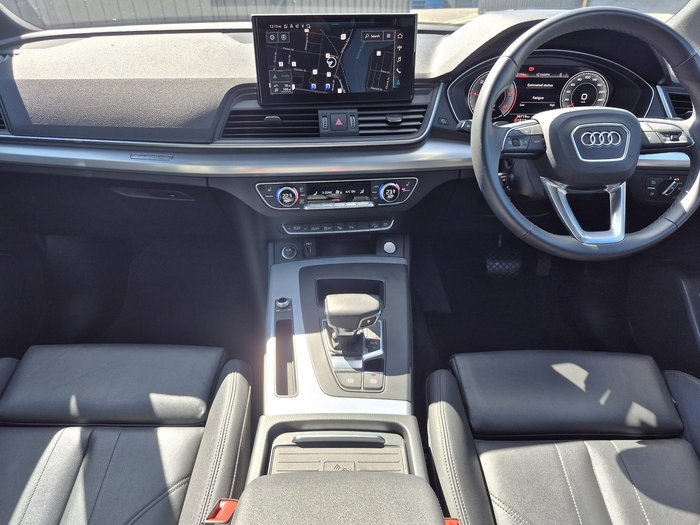 2024 Audi Q5 40 TDI Sport