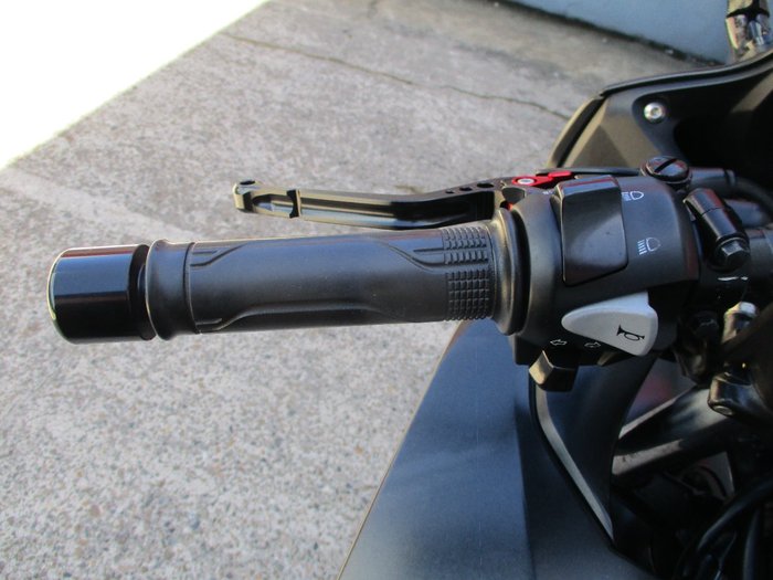 Honda 2015 Honda 300cc CBR300RFUSE BLACK