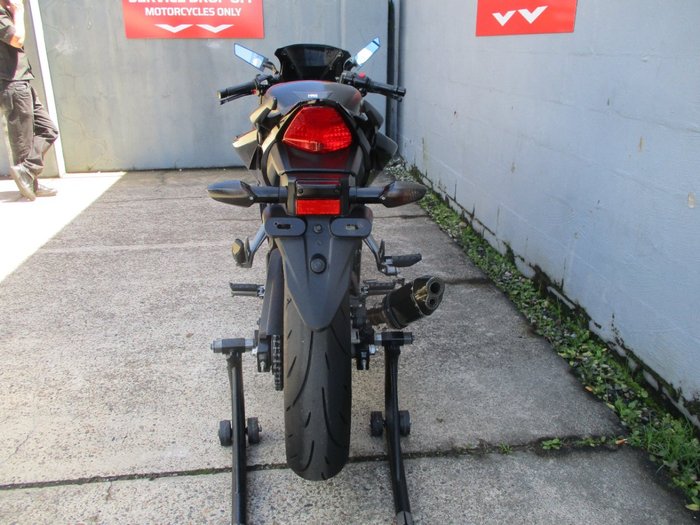 Honda 2015 Honda 300cc CBR300RFUSE BLACK