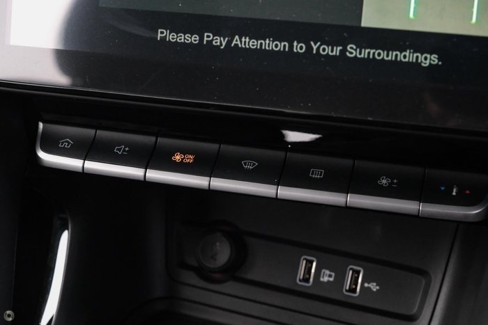 2024 MG ZST Core MY24 York White