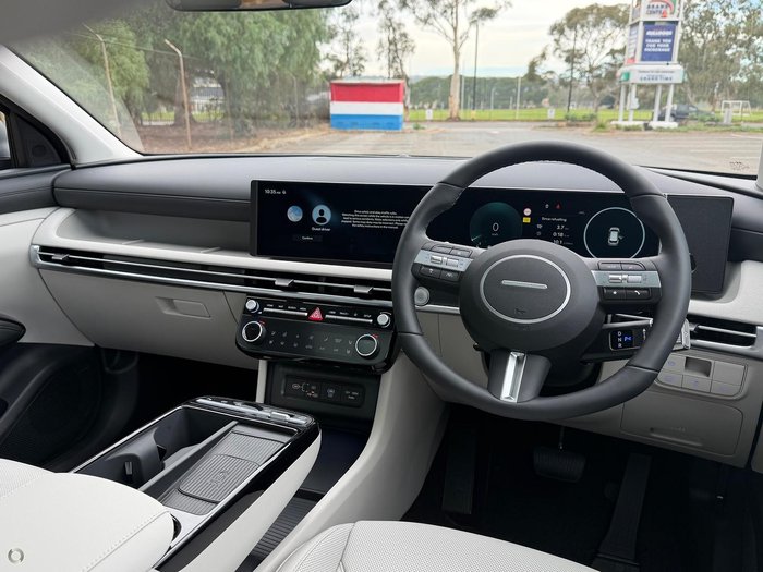 2026 Hyundai Tucson Hybrid Premium