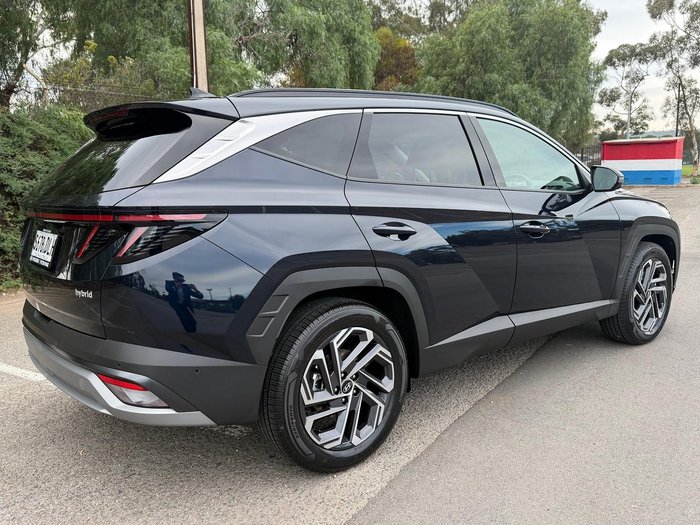 2026 Hyundai Tucson Hybrid Premium