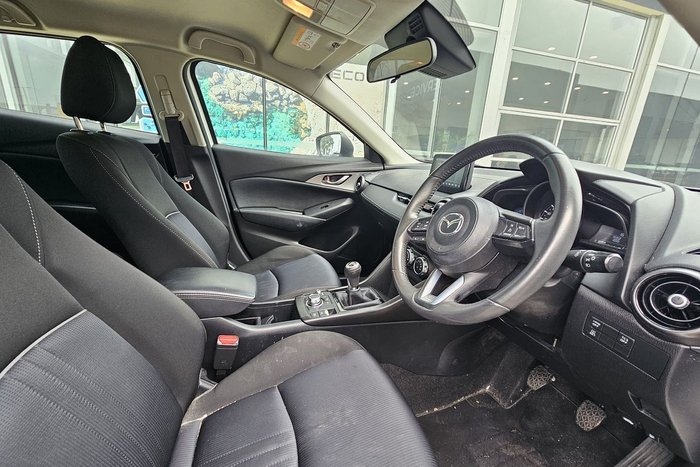 2019 Mazda 3 Neo Sport