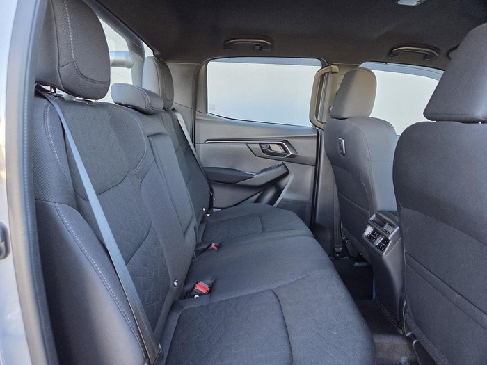 2025 Isuzu D-MAX X-RIDER