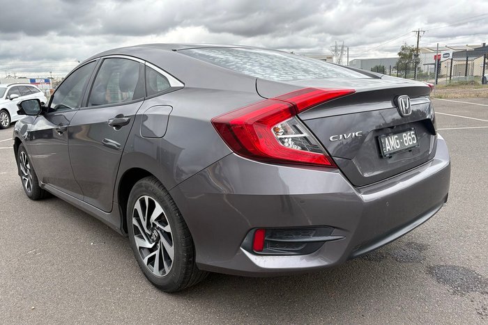 2016 Honda Civic VTi-S