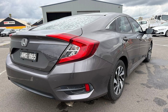 2016 Honda Civic VTi-S